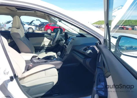 2022 Subaru Impreza Premium 5-Door z USA, uszkodzony, nr VIN 4S3GTAD63N3724359